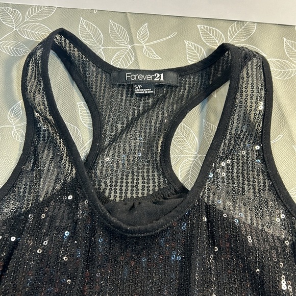 Forever 21 Ladies Sequin Tank Top. - Picture 3 of 5